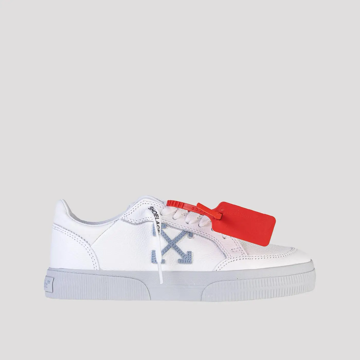 Off-white patike